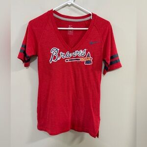 Nike Women's Atlanta Braves V-neck Tee. Size S